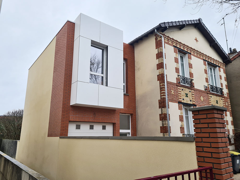 extension moderne d'un pavillon à Maisons-Alfort, par l'entreprise Legendre Frères