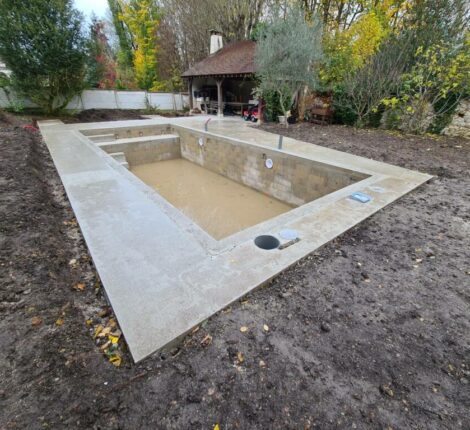 construction d'une piscine en maçonnerie