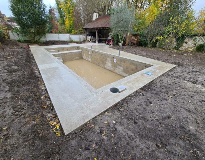 construction d'une piscine en maçonnerie